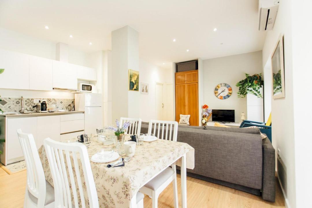 Bright And Comfortable- 2D 2B- Conde De Torrejon Seville Exterior photo