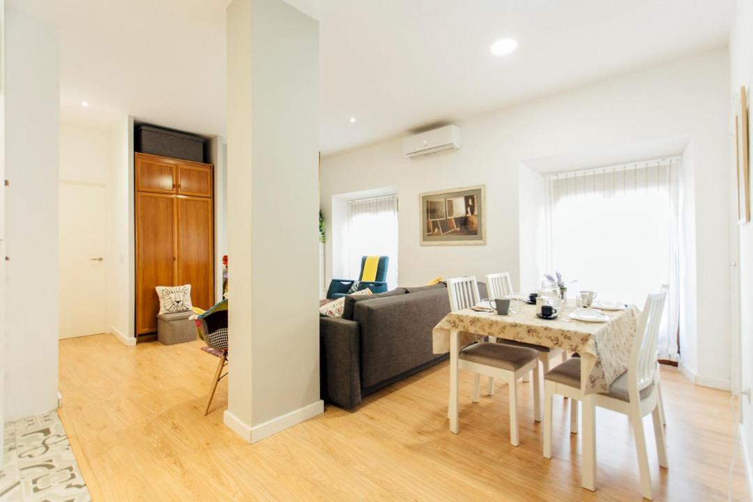 Bright And Comfortable- 2D 2B- Conde De Torrejon Seville Exterior photo